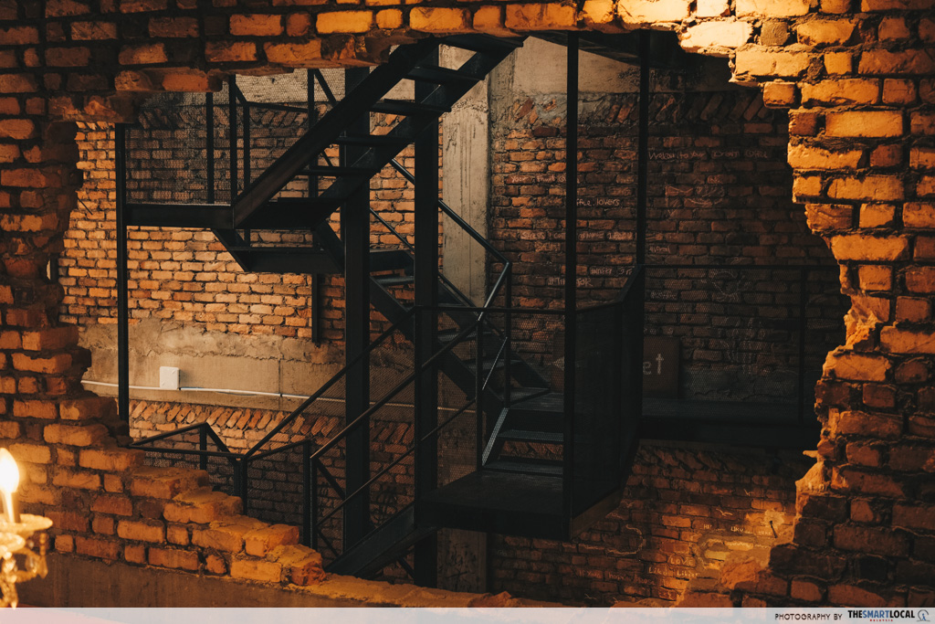 Liku likoo - abandoned details