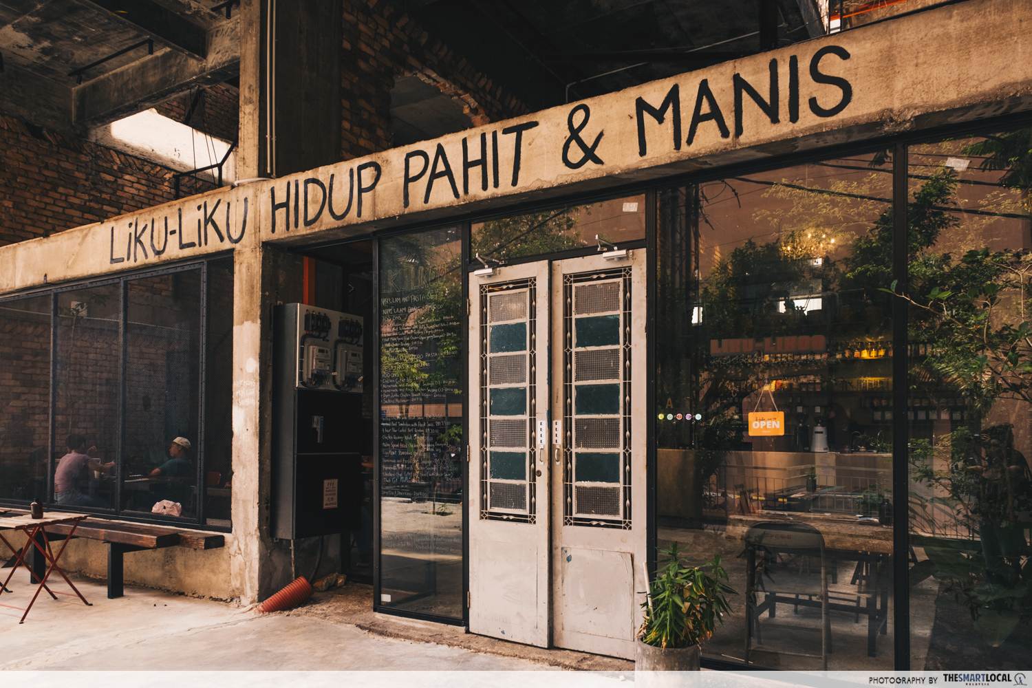 Liku likoo - entrance
