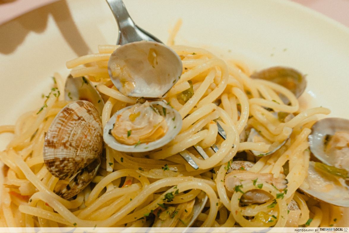 SAIZERIYA AEON MALL MALURI - AGLIO OLIO