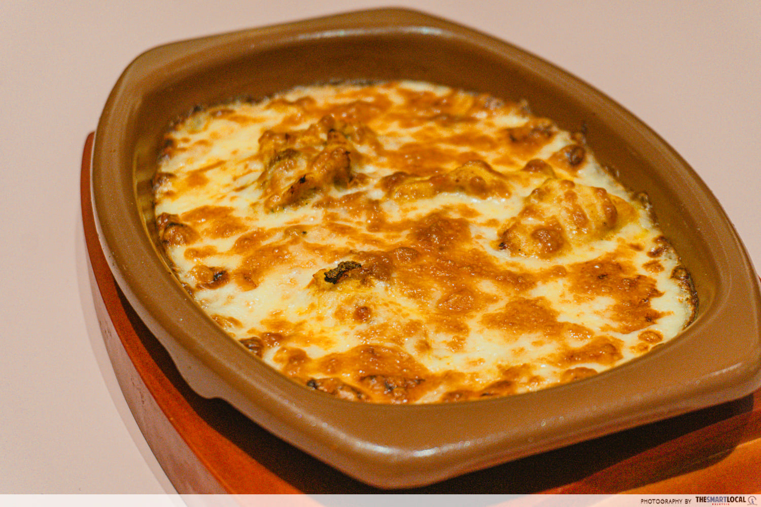 saizeriya opens malaysia outlet - baked macaroni